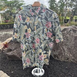 Reyn Spooner Aloha Shirt XL Floral Button Front Hawaii Reverse Print